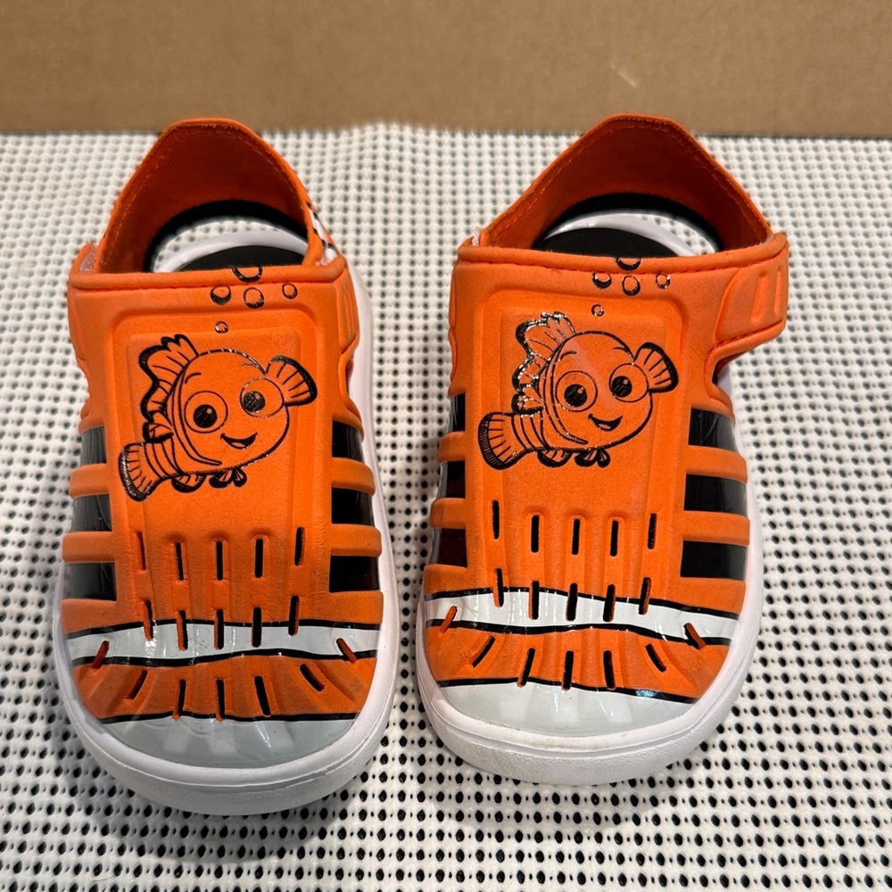 adidas Kids Orange Finding Nemo Sandals size7k